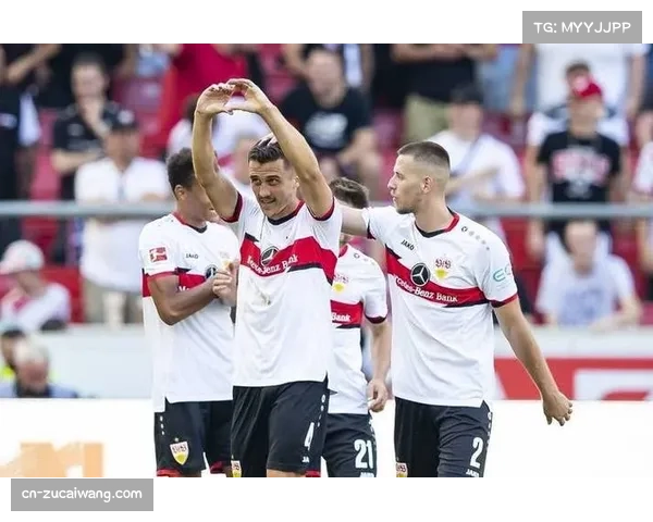 德乙赛场卡尔斯鲁厄客场大胜菲尔特 四比一豪取关键三分稳居中游