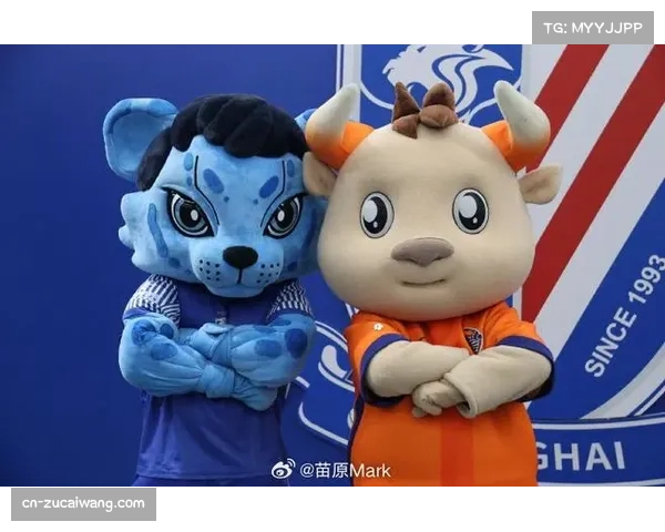 范德萨助阵中超海港，赛前与吉祥物共现成焦点